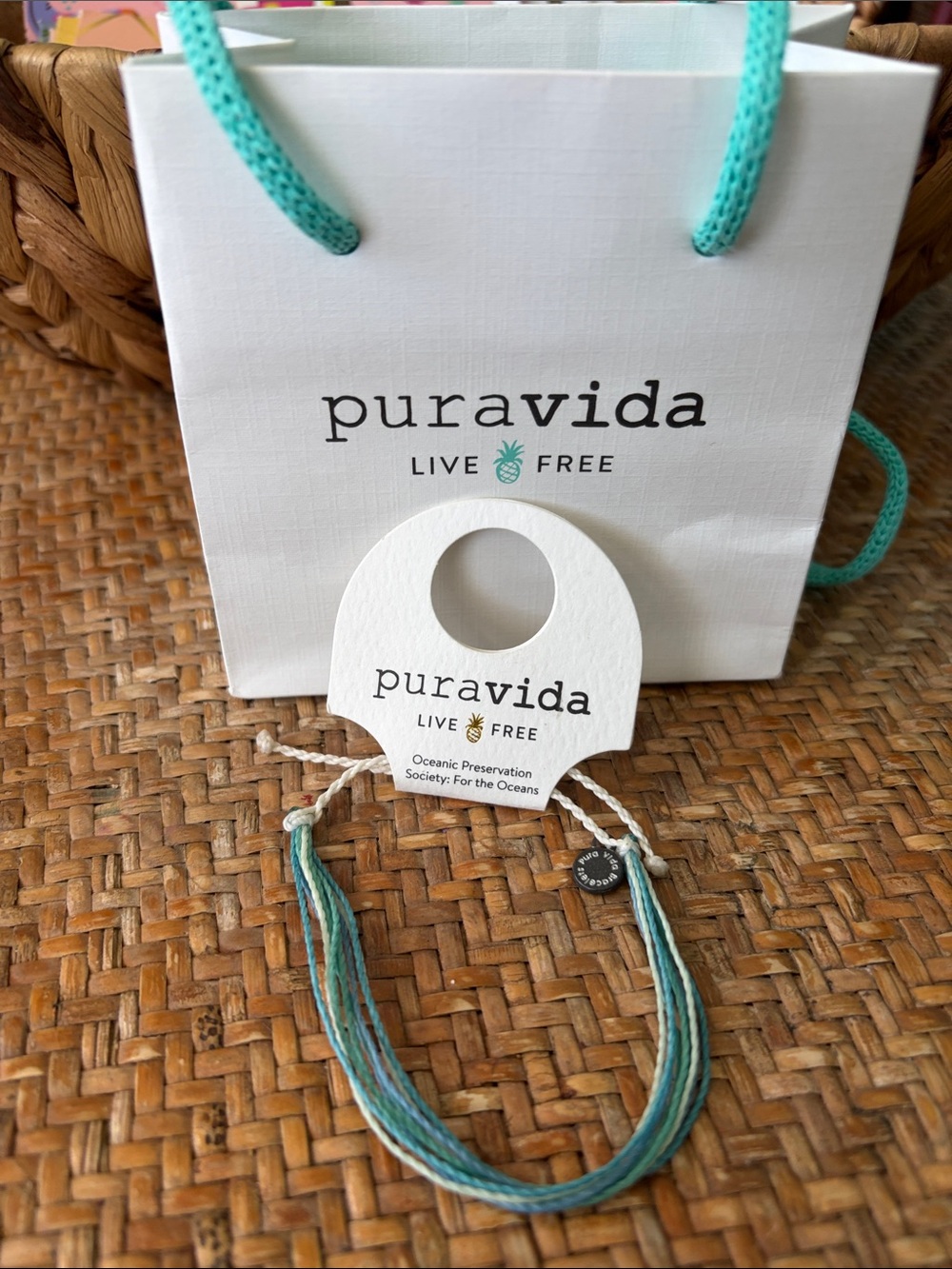 NWT puravida Teal & Aqua Multi Strand Bracelet